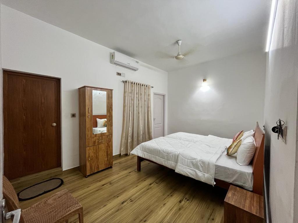 Tess Holistay Fort Kochi Exterior foto